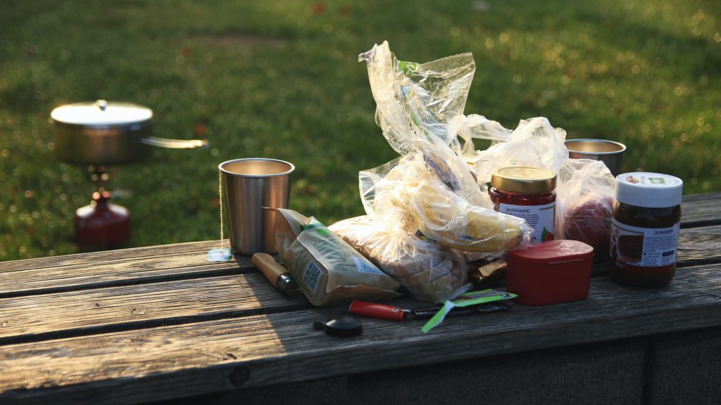 Festival Camping ESSENTIAL Kit - 32 pieces –